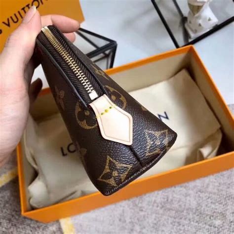what's the cheapest thing on louis vuitton